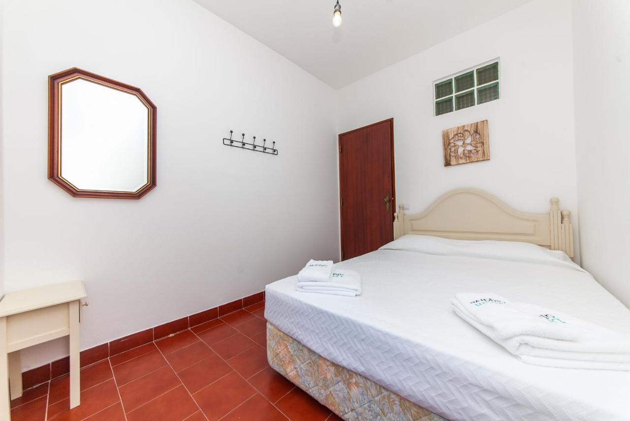 E - Local Da Trindade Guesthouse Lagos Bagian luar foto